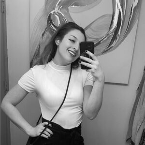 Meet your Posher, Carly